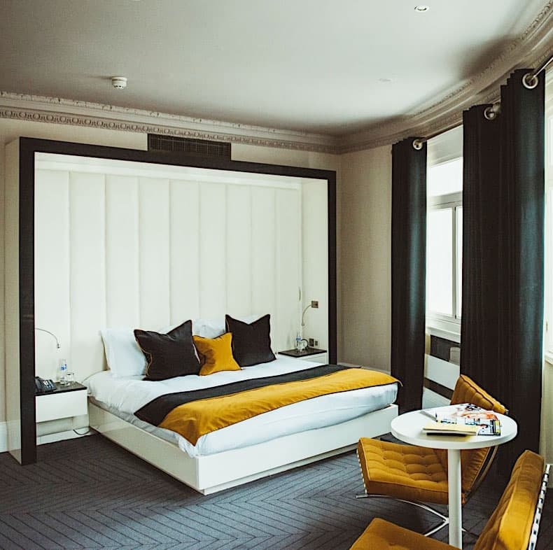 Luxury Edinburgh Executive Hotel Room