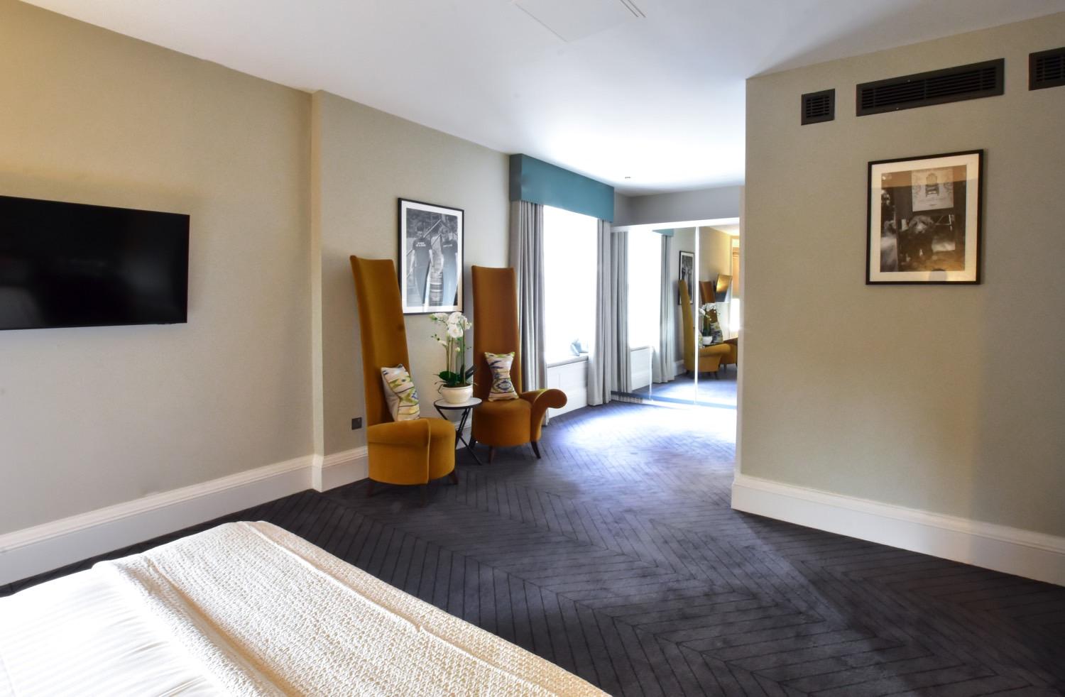 Junior Suite in Edinburgh luxury boutique hotel near castle